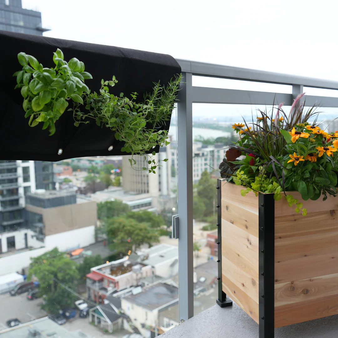 Railing Garden Pouches - Image 5